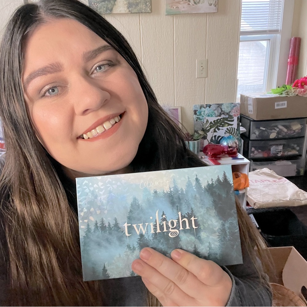 Meet your Posher, Tawney